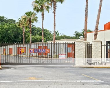 Storage Units for Rent available at 2800 West State Road 434, Longwood, FL 32779 - Photo Gallery 1