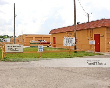 Storage Units for Rent available at 2894 Dusa Drive, Melbourne, FL 32934 - Photo Gallery 1