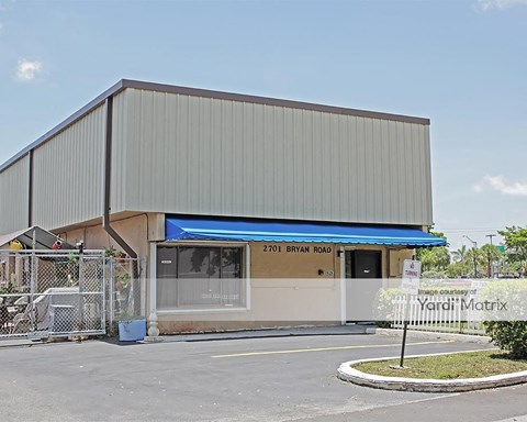 Storage Units for Rent available at 2701 Bryan Road, Hallandale Beach, FL 33009