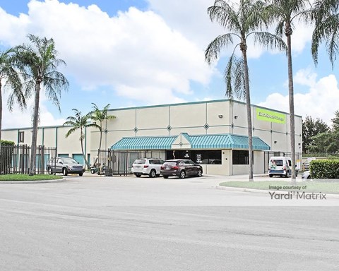 Storage Units for Rent available at 400 NW 172Nd Avenue, Pembroke Pines, FL 33029