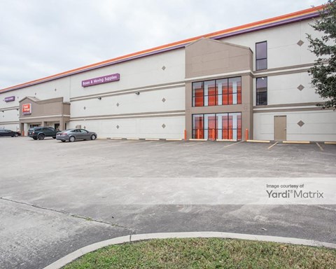 Storage Units for Rent available at 10801 Katy Fwy, Houston, TX 77079