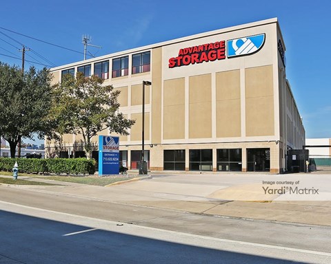 Storage Units for Rent available at 4250 Southwest Fwy, Houston, TX 77027