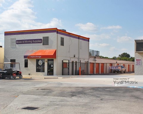 Storage Units for Rent available at 401 East NASA Road 1, Webster, TX 77598
