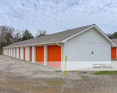 Storage Units for Rent available at 6977 Garrett Road, Gardendale, AL 35071 Photo Gallery 1