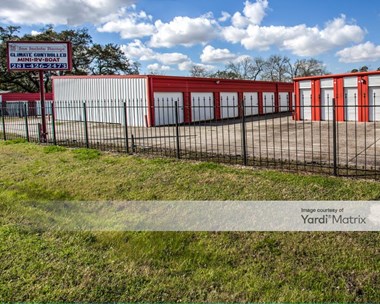 Storage Units for Rent available at 3110 Grace Lane, Highlands, TX 77562 Photo Gallery 1