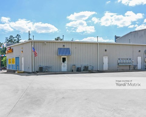 Storage Units for Rent available at 1441 Forestdale Blvd, Birmingham, AL 35214