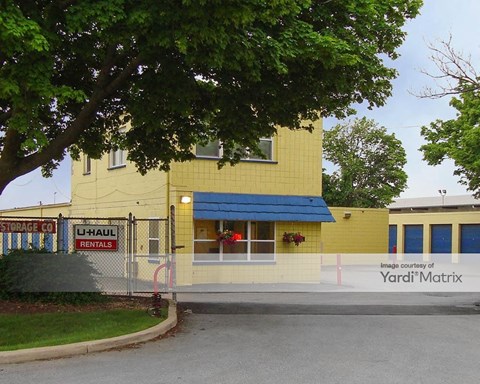 Storage Units for Rent available at 1741 Weld Road, Elgin, IL 60123