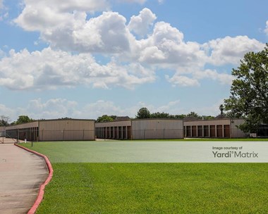 Storage Units for Rent available at 4222 North Main Street, Baytown, TX 77521 Photo Gallery 1