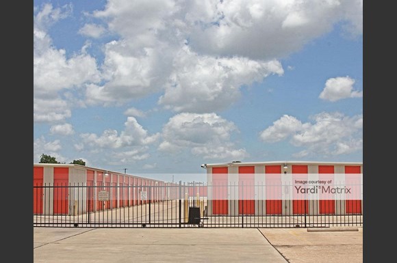 Express Self Storage 1804 Mulberry Street Angleton Rentcafe