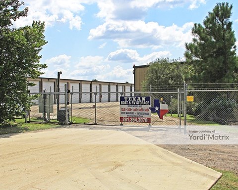 Storage Units for Rent available at 1424 North Park Drive, Kingwood, TX 77339