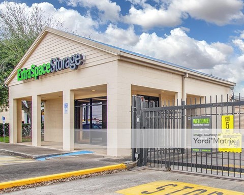 Storage Units for Rent available at 3321 Center Street, Deer Park, TX 77536