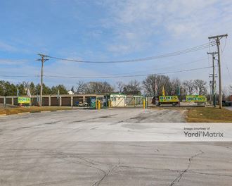 Storage Units for Rent available at 880 East Rollins Road, Round Lake Beach, IL 60073