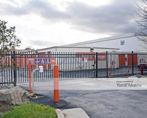 Storage Units for Rent available at 9810 South 27Th Street, Oak Creek, WI 53154