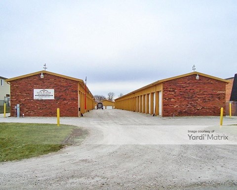 Storage Units for Rent available at 145 Industry Avenue, Frankfort, IL 60423