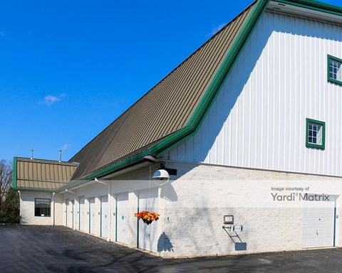 Storage Units for Rent available at 28930 West Northwest Hwy, Barrington, IL 60010