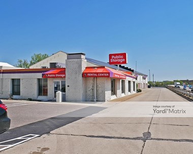 Storage Units for Rent available at 2516 Wabash Avenue, St Paul, MN 55114 Photo Gallery 1