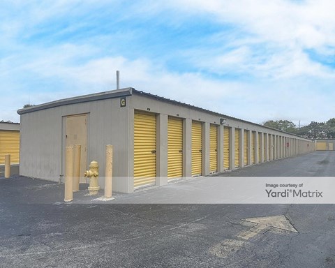 Storage Units for Rent available at 10300 NW 55Th Street, Sunrise, FL 33351