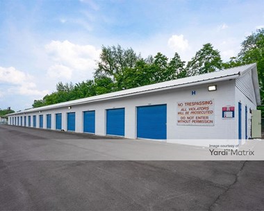 Storage Units for Rent available at 1020 Seals Way, Murfreesboro, TN 37129 - Photo Gallery 1