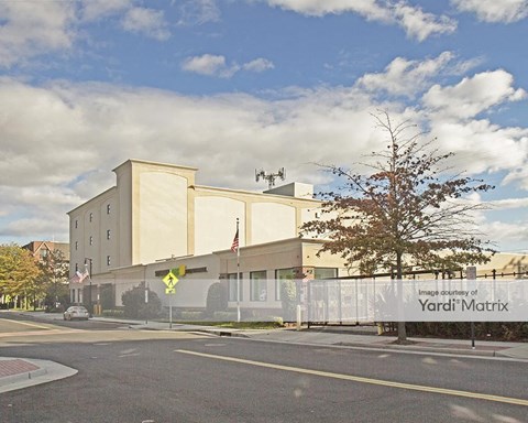 Storage Units for Rent available at 250 Maple Avenue, Rockville Centre, NY 11570
