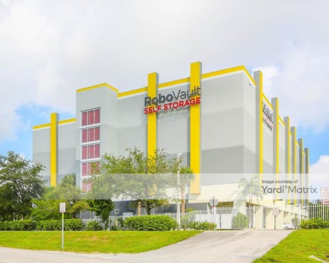 Storage Units for Rent available at 3340 SE 6Th Avenue, Fort Lauderdale, FL 33316