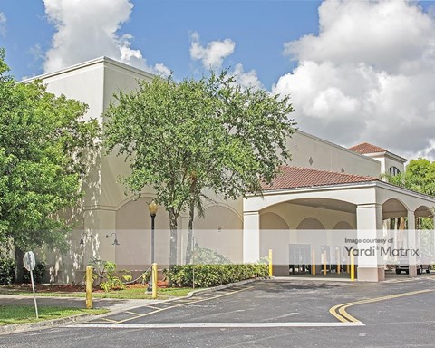 Storage Units for Rent available at 7950 Riviera Blvd, Miramar, FL 33023