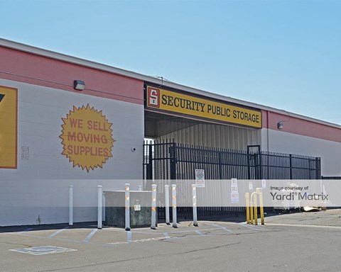 Storage Units for Rent available at 4420 North Blackstone Avenue, Fresno, CA 93726