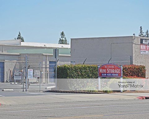 Storage Units for Rent available at 370 West Alluvial Avenue, Fresno, CA 93650