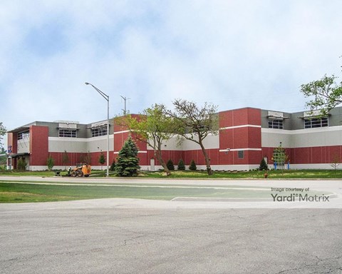 Storage Units for Rent available at 990 Skokie Blvd, Northbrook, IL 60062