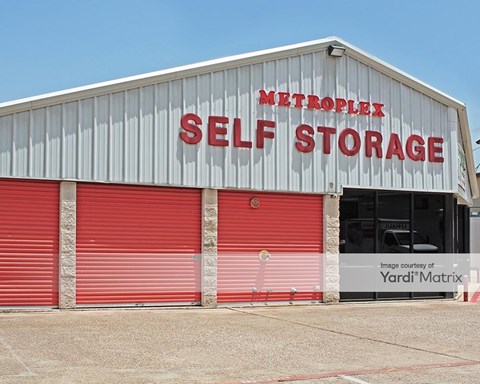 Storage Units for Rent available at 1509 West Airport Fwy, Irving, TX 75062
