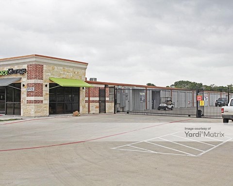Storage Units for Rent available at 730 East Wheatland Road, Duncanville, TX 75116