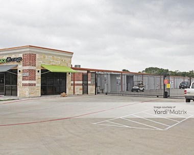 Storage Units for Rent available at 730 East Wheatland Road, Duncanville, TX 75116 Photo Gallery 1
