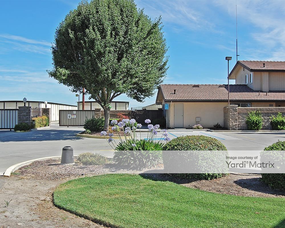 Sunset In The Smoky Mountains Very Typical To See Cloudy Mists Hanging In The Valleys With Mountain Mountains In Tennessee Mountain Sunset Smokey Mountains
