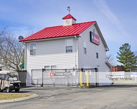 Storage Units for Rent available at 1903 Columbia Avenue, Franklin, TN 37064