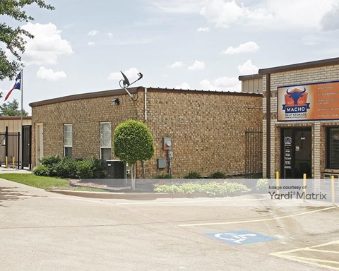 Storage Units for Rent available at 201 Brothers Blvd, Red Oak, TX 75154