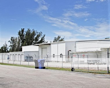 Storage Units for Rent available at 400 Substation Road, Venice, FL 34285 Photo Gallery 1