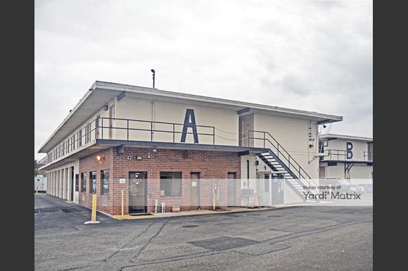 Men On The Move Self Storage 1110 Route 109 Farmingdale Rentcafe