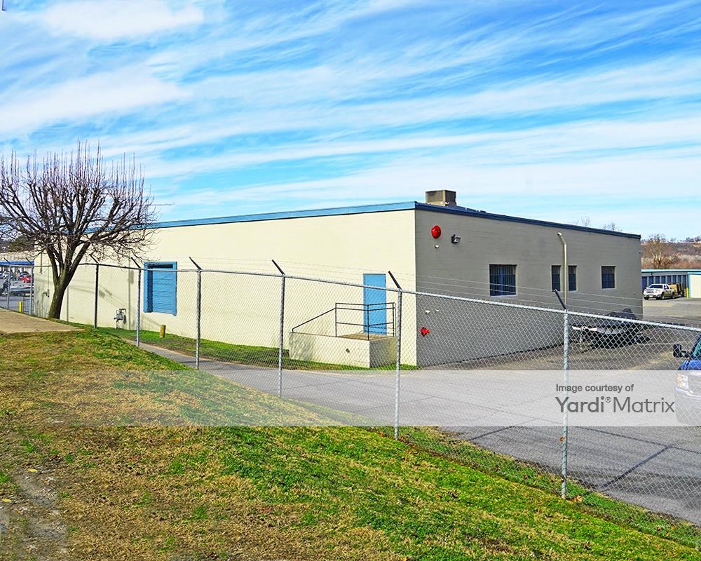 Snapbox Self Storage University Ave Lowest Rates Selfstorage Com