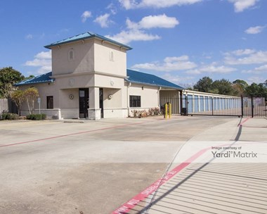Storage Units for Rent available at 3655 Burke Road, Pasadena, TX 77504 Photo Gallery 1
