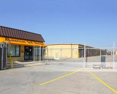 Storage Units for Rent available at 525 East Nasa Pkwy, Webster, TX 77598