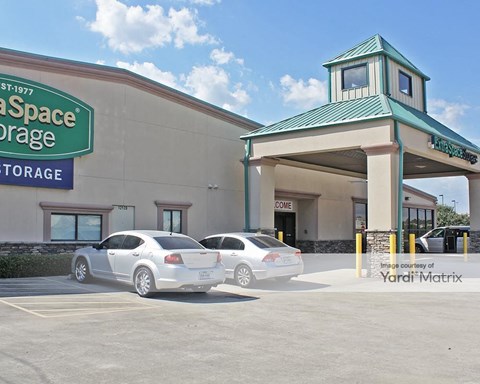 Storage Units for Rent available at 12620 Ryewater Drive, Houston, TX 77089