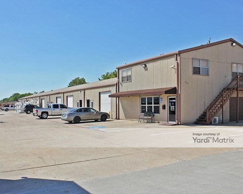 Storage Units for Rent available at 1416 North Main Street, Pearland, TX 77581
