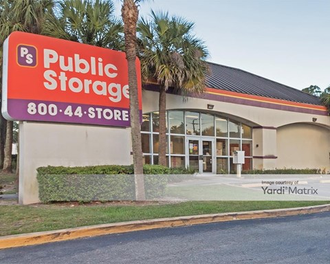 Storage Units for Rent available at 4200 Okeechobee Blvd, West Palm Beach, FL 33409