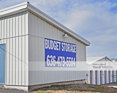 Storage Units for Rent available at 8913 Commercial Blvd, Pevely, MO 63070 Photo Gallery 1
