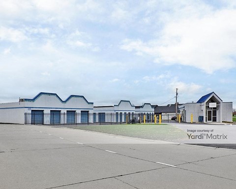 Storage Units for Rent available at 12447 US Hwy 40, Highland, IL 62249