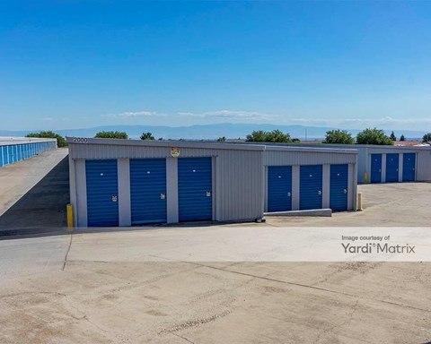 Storage Units for Rent available at 8601 Kern Canyon Road, Bakersfield, CA 93306