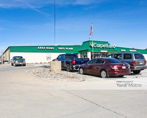 Storage Units for Rent available at 11020 Emmet Street, Omaha, NE 68164