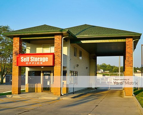 Storage Units for Rent available at 3105 North 90Th Street, Omaha, NE 68134