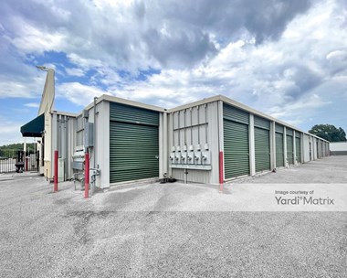 Storage Units for Rent available at 7279 Winchester Road, Memphis, TN 38125 Photo Gallery 1