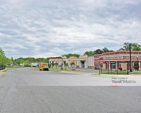 Storage Units for Rent available at 1411 Audubon Point Drive, Horn Lake, MS 38637