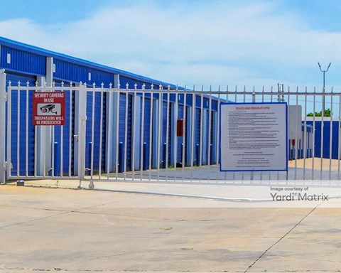 Storage Units for Rent available at 221 SE Park Avenue, Lawton, OK 73501